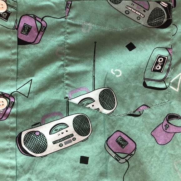 ~SOLD~ Urban Pipeline Radio Print Button Shirt - Picture 3 of 4